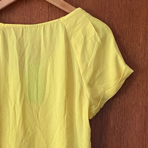 H&M yellow/chartreuse color breathy light shirt - Picture 7 of 7